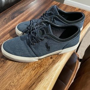 Polo size 9 casual shoes